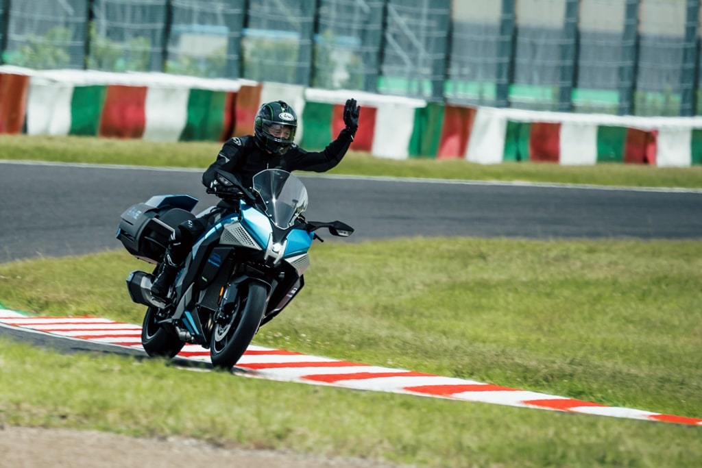 Kawasaki HySE - Test a Suzuka