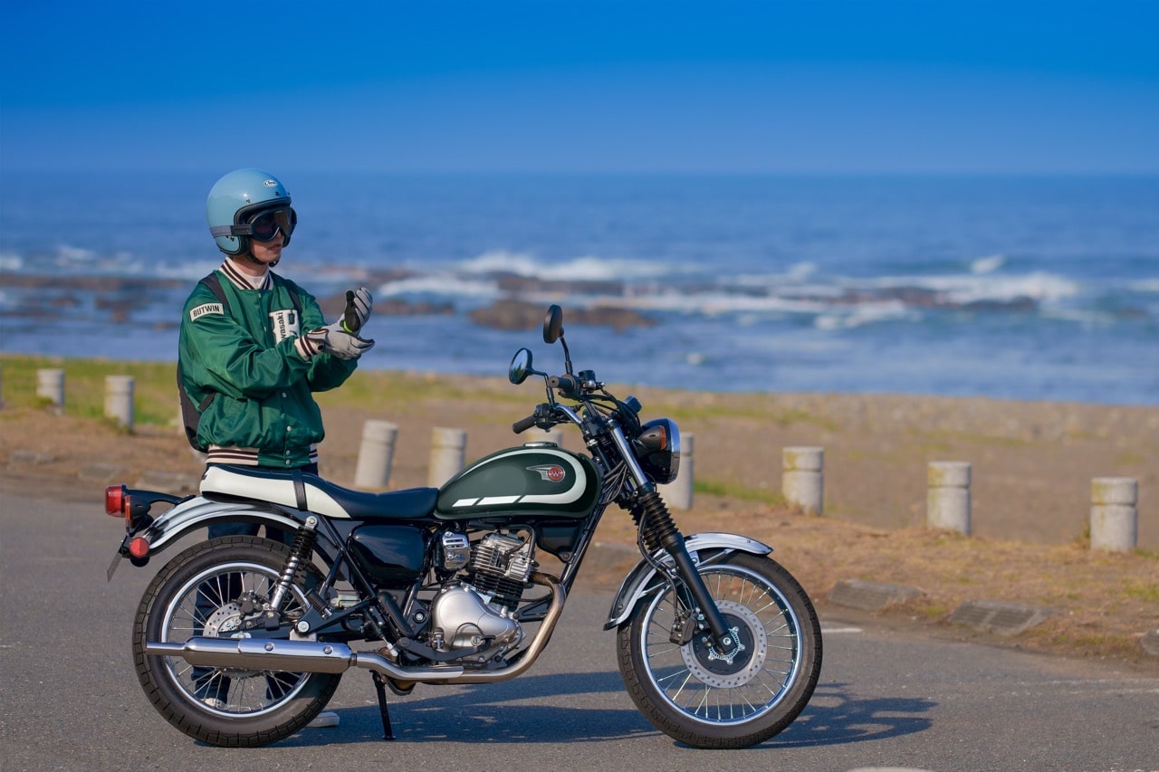 Kawasaki Versys 650, W230 e Meguro S1 MY 2026