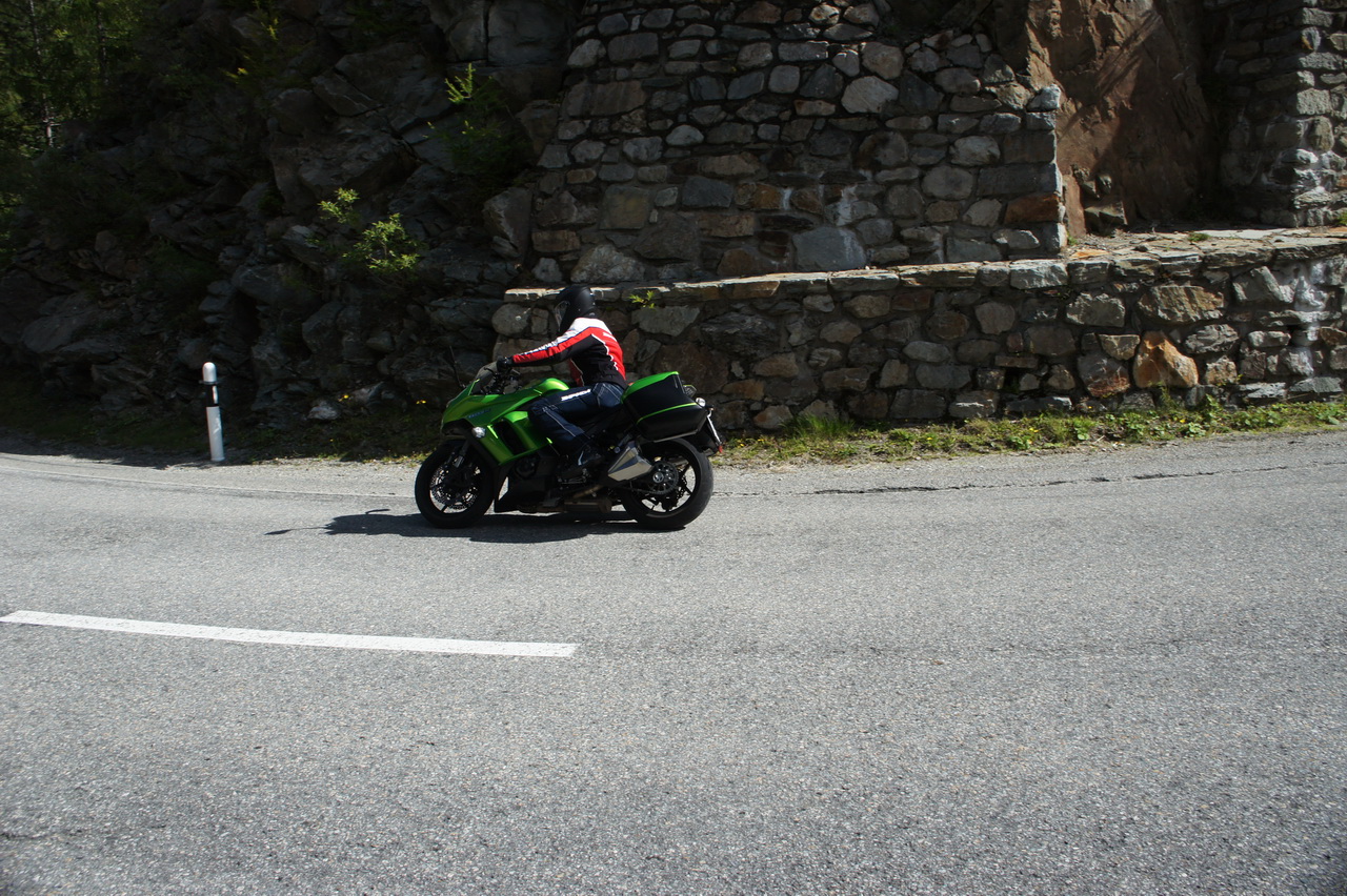 Kawasaki Z1000 SX - Prueba en carretera 2014