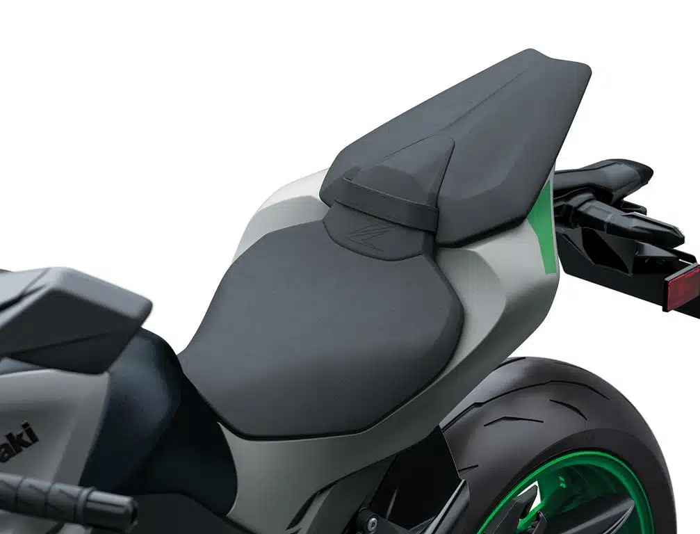 Kawasaki Z1100 e Z1100 SE 2026 