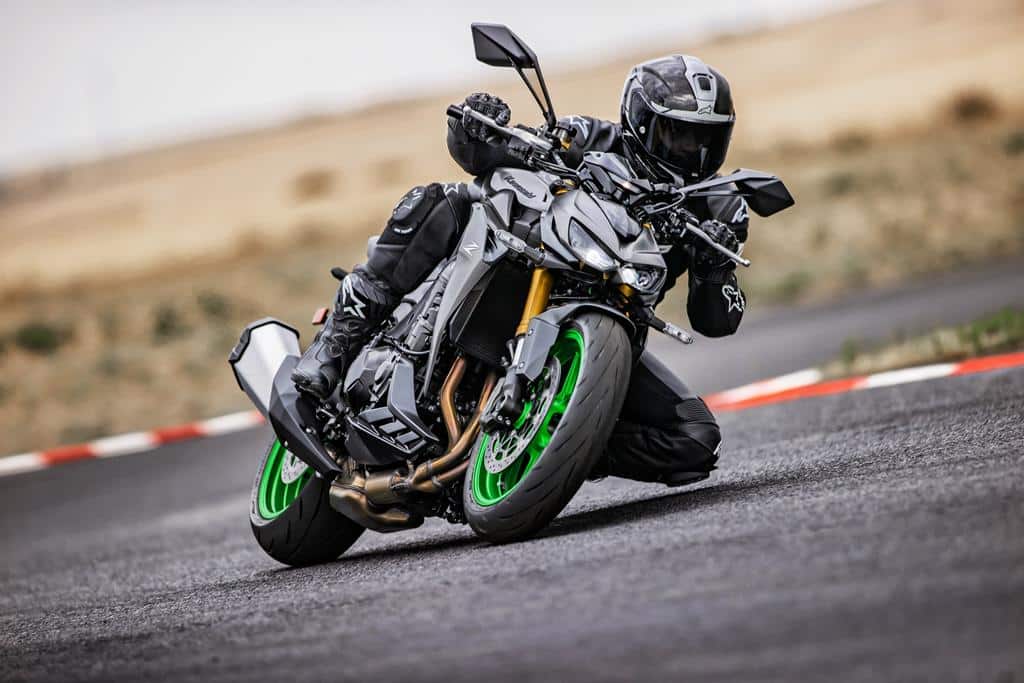 Kawasaki Z1100 e Z1100 SE 2026 
