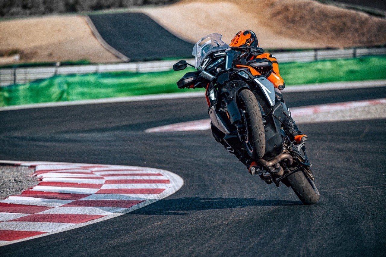 KTM 1390 Super Adventure S EVO - Foto ufficiali