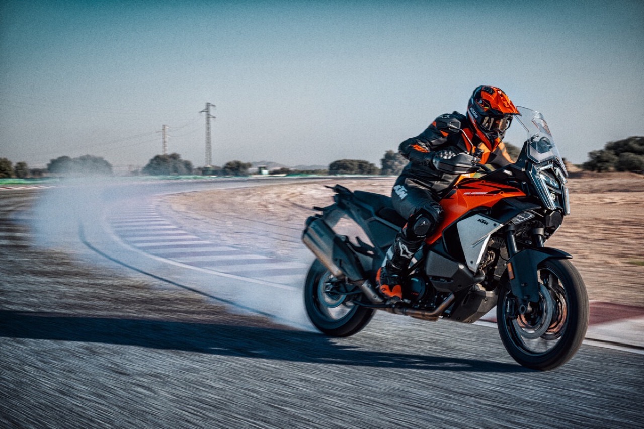 KTM 1390 Super Adventure S EVO - Foto ufficiali