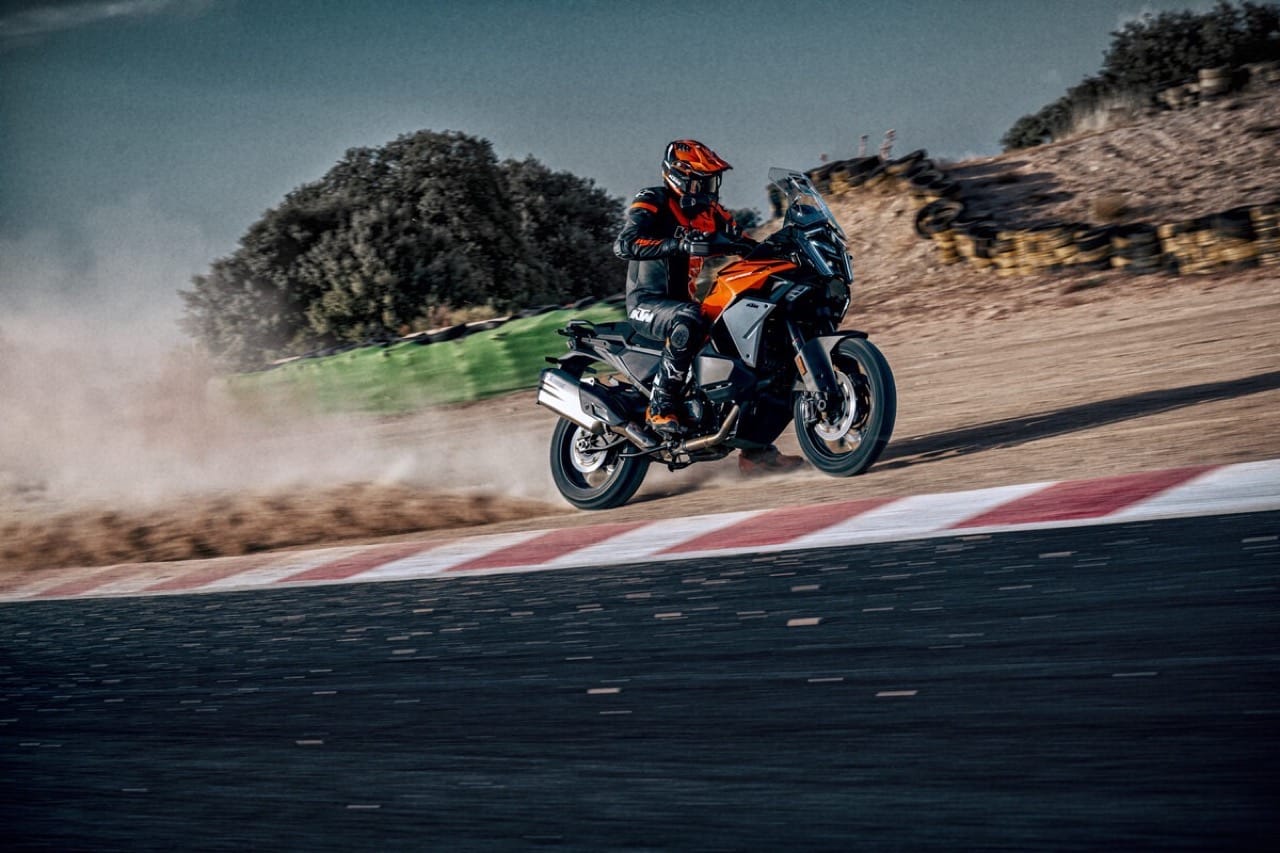 KTM 1390 Super Adventure S EVO - Foto ufficiali