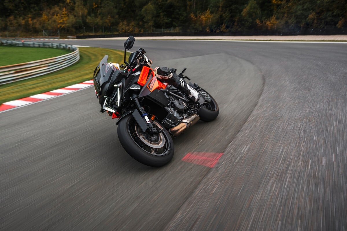 KTM 1390 SUPER DUKE GT 2025