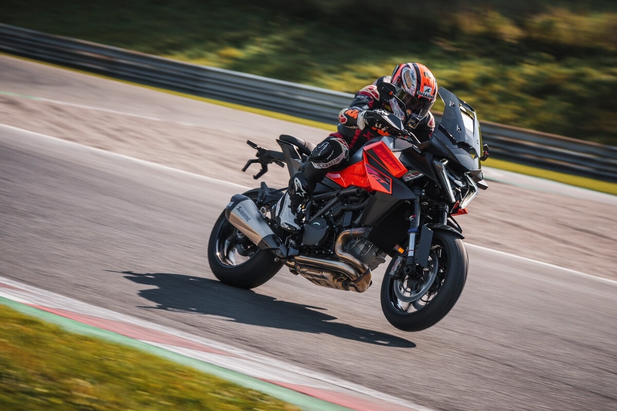 KTM 1390 SUPER DUKE GT 2025