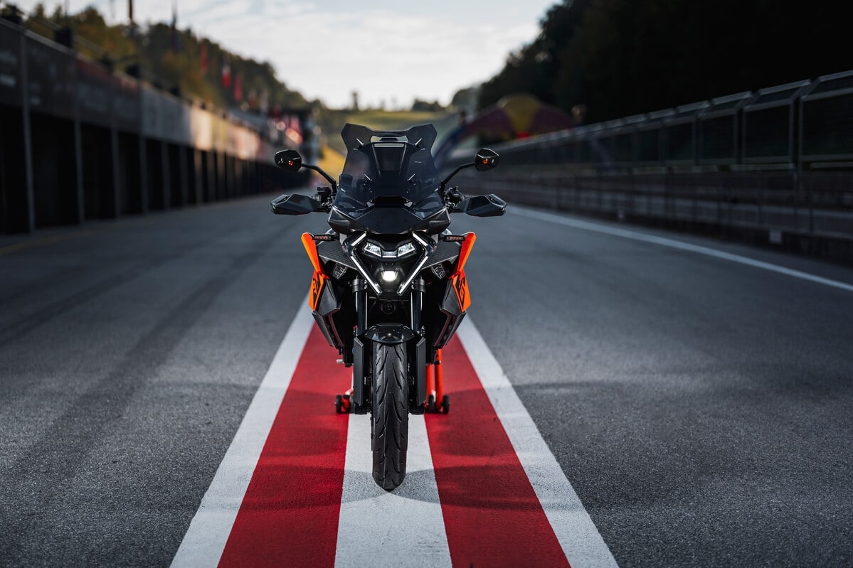 KTM 1390 SUPER DUKE GT 2025