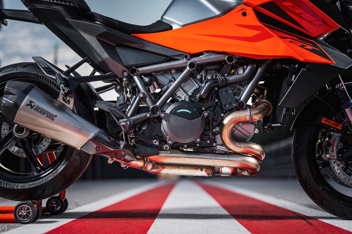 KTM 1390 SUPER DUKE GT 2025