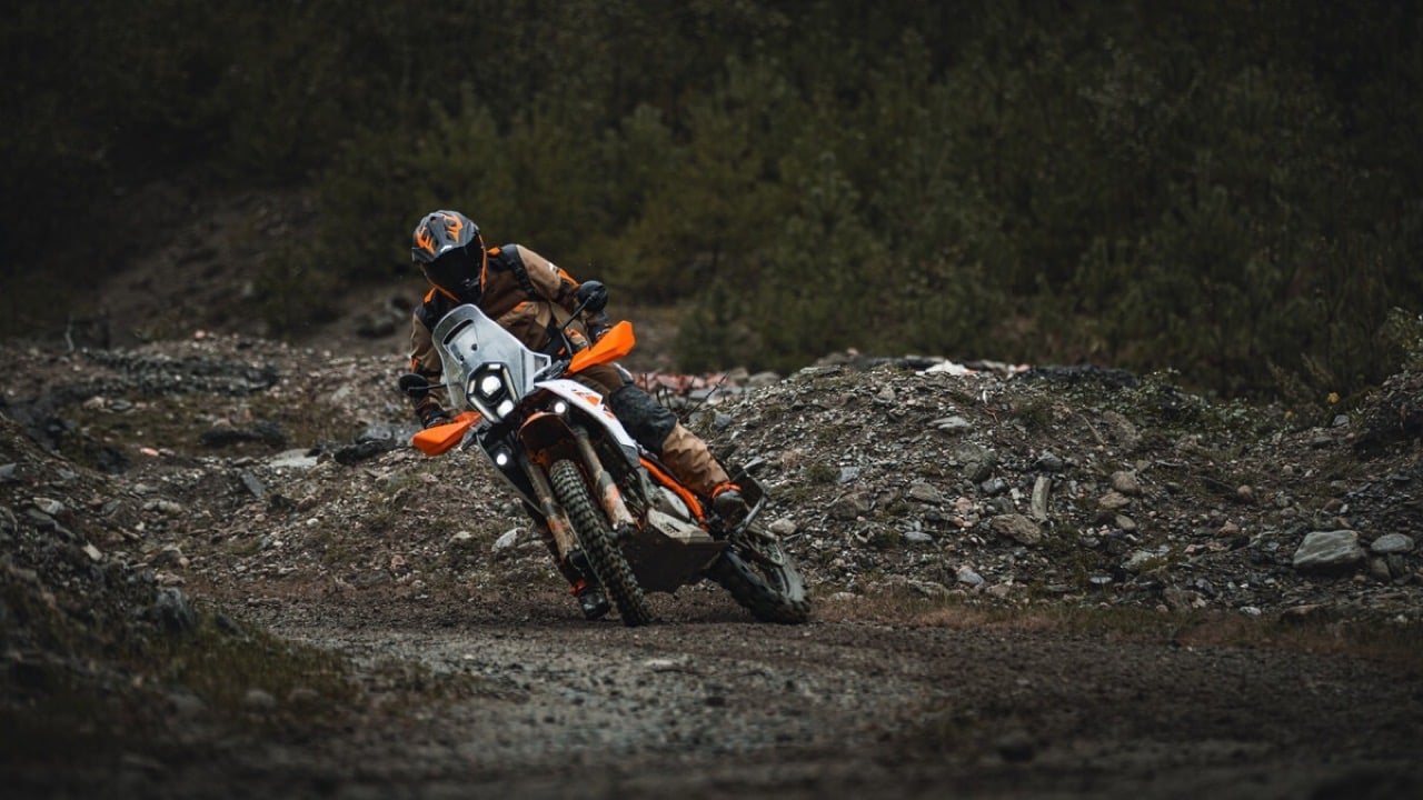 KTM 390 Adventure 2025 - Foto ufficiali