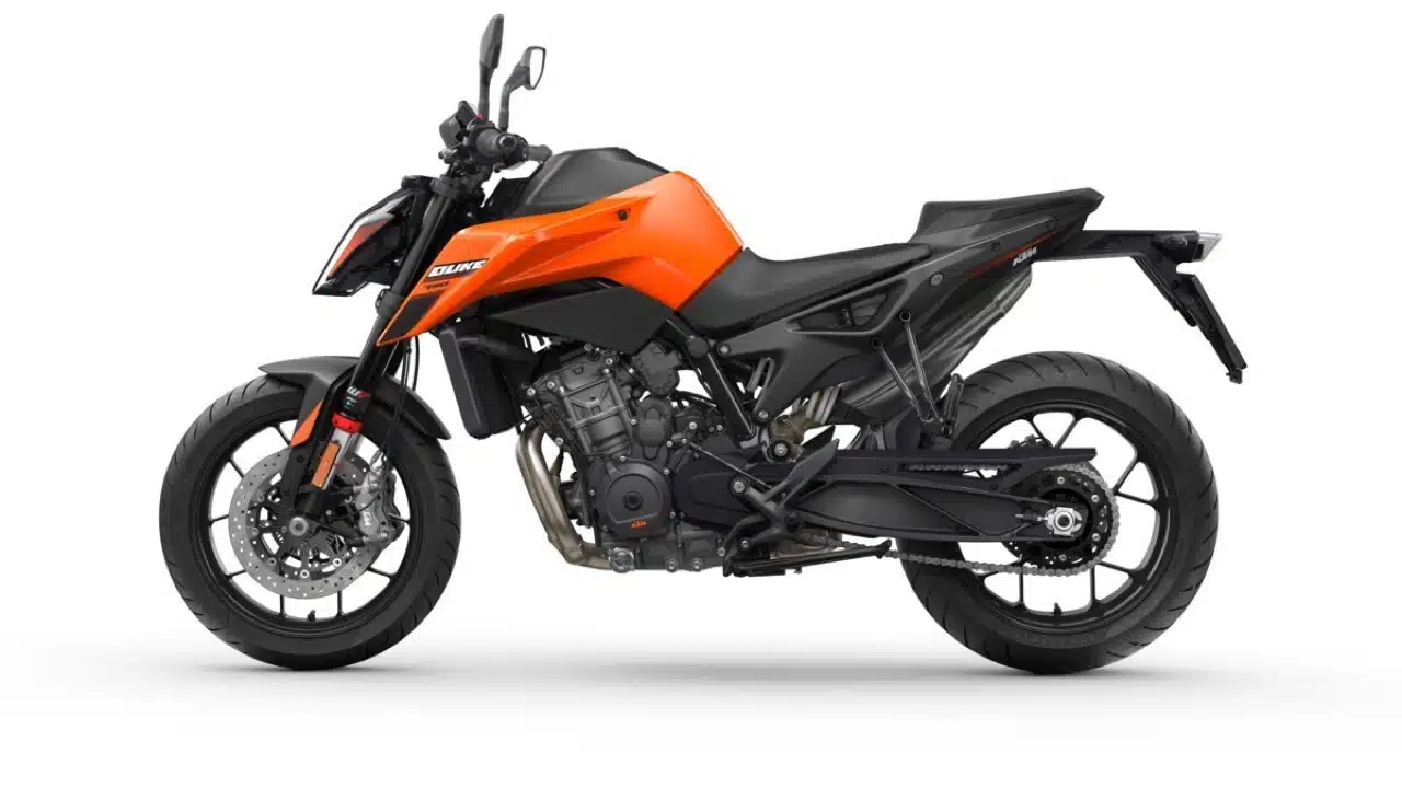 KTM 790 Duke 2025 - Foto ufficiali