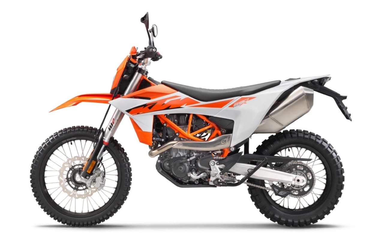 KTM Enduro R e KTM 690 SMC R 2026 - Foto ufficiali