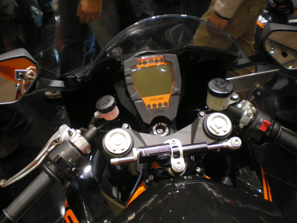 KTM RC8 R - EICMA 2010