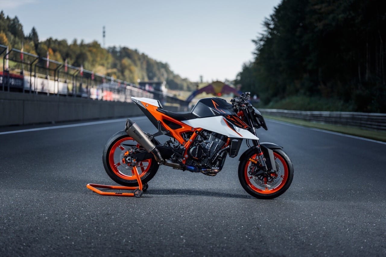 KTM Street e Adventure 2026 - Foto ufficiali