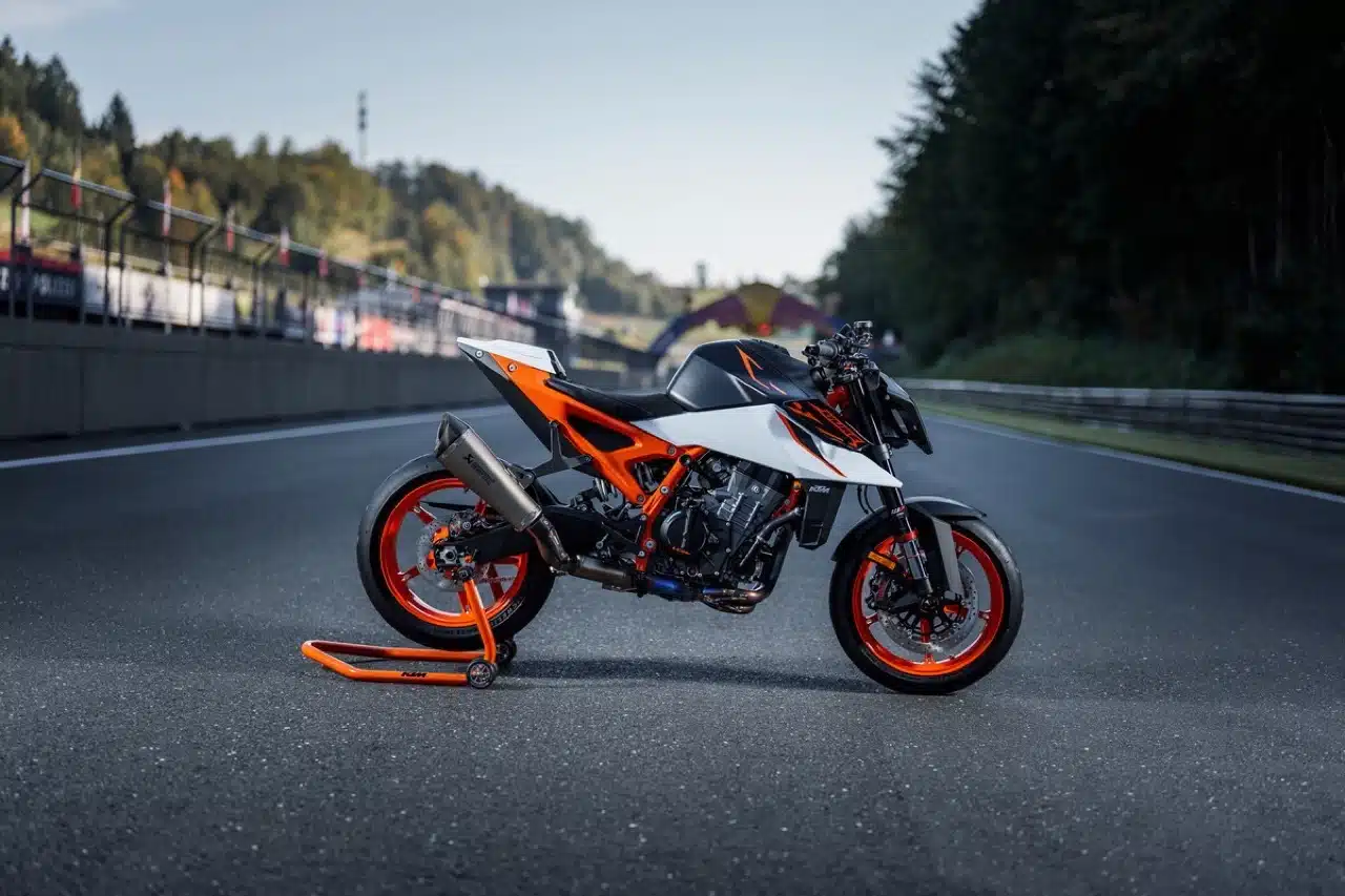 KTM Street e Adventure 2026 - Foto ufficiali