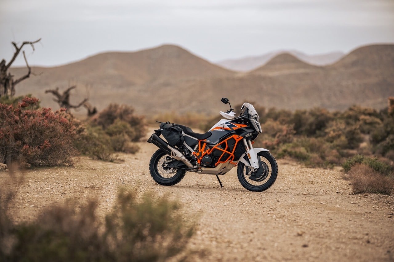 KTM Street e Adventure 2026 - Foto ufficiali