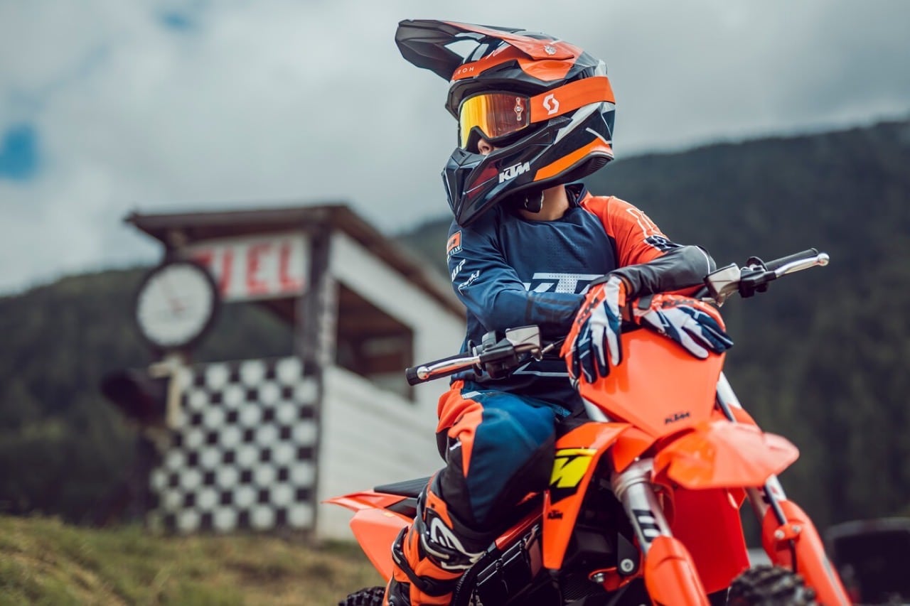 KTM SX-E 2025 - Foto ufficiali