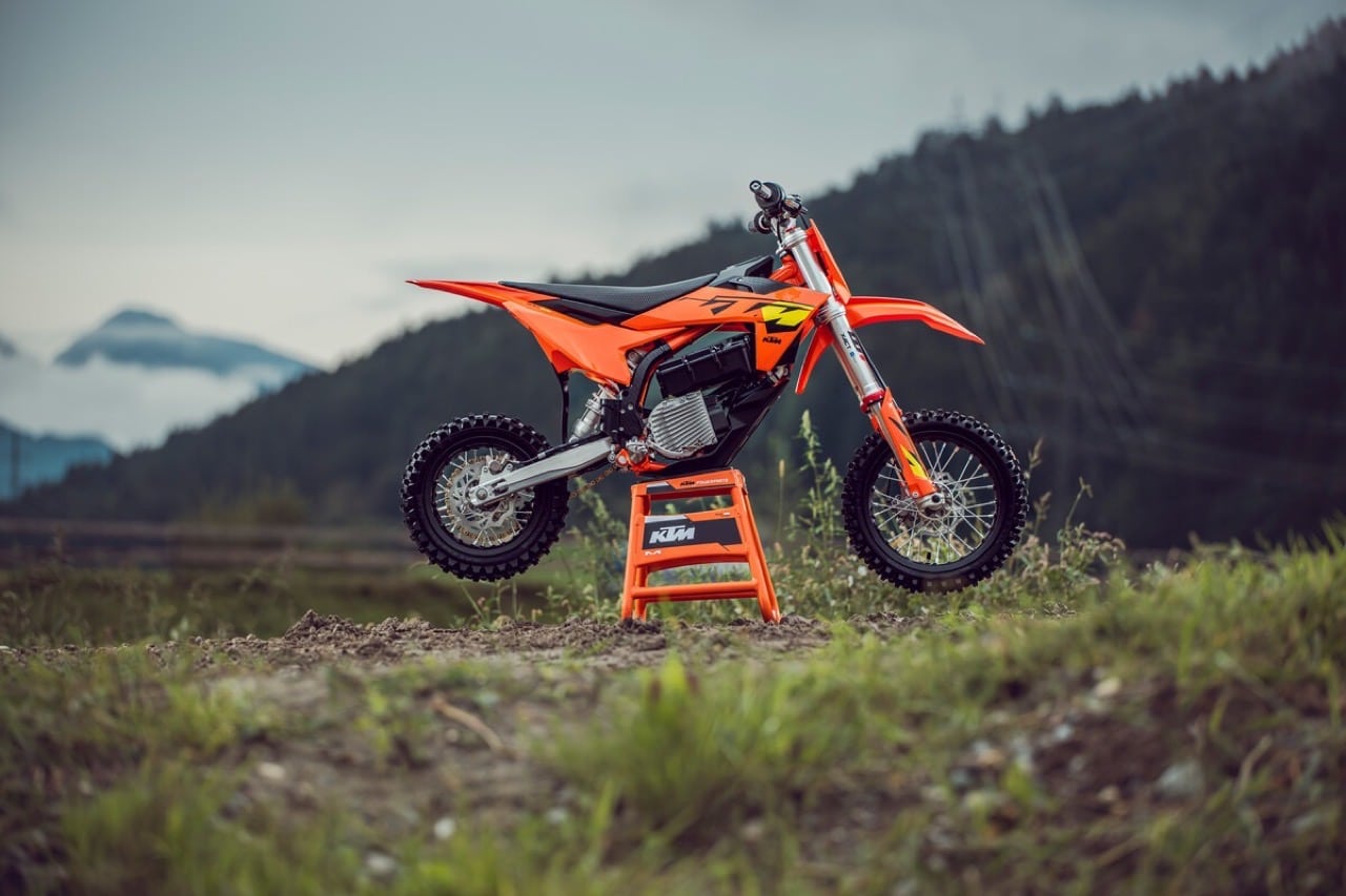 KTM SX-E 2025 - Foto ufficiali