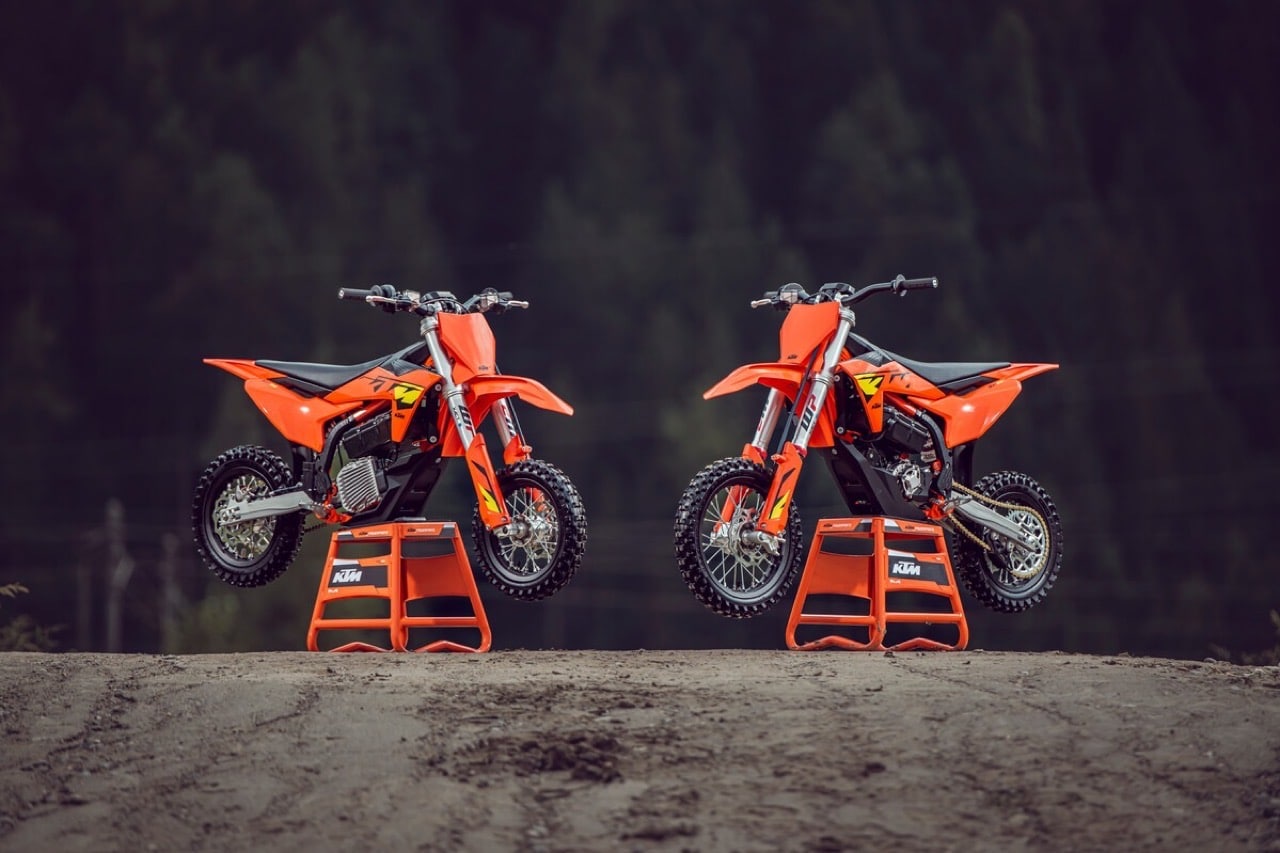 KTM SX-E 2025 - Foto ufficiali