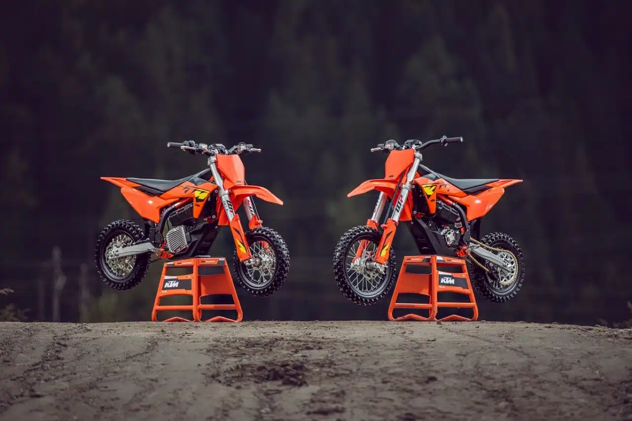 KTM SX-E 2025 - Foto ufficiali