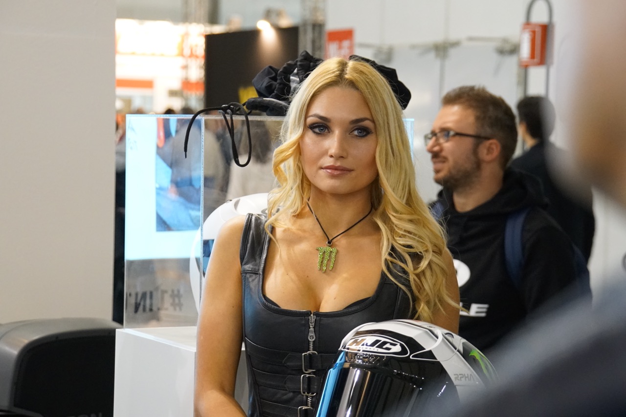 Le ragazze di EICMA 2015