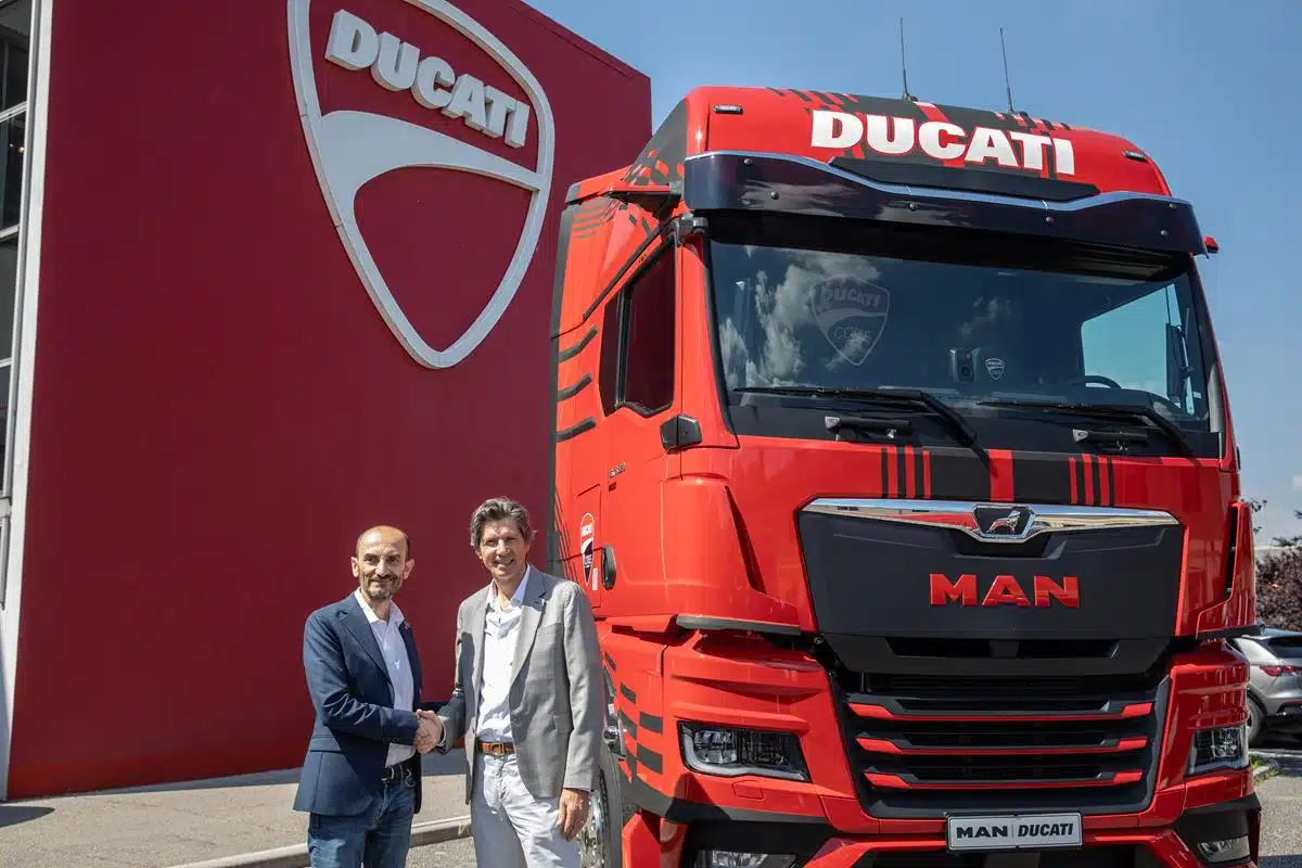 MAN TGX Ducati Edition 