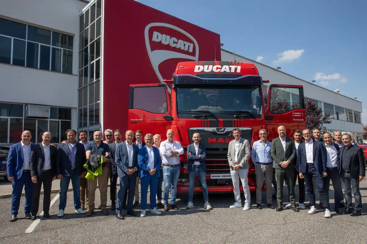 MAN TGX Ducati Edition 