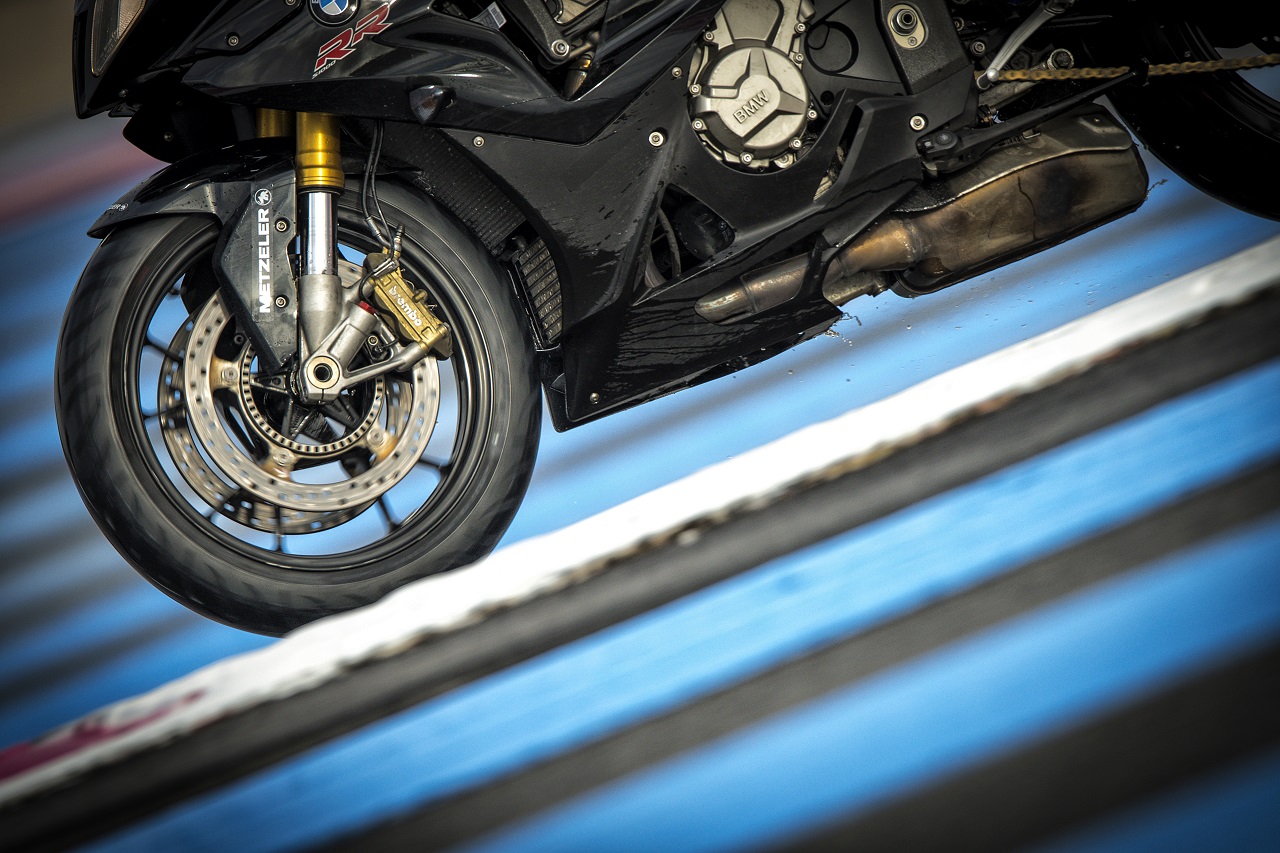 Metzeler Sportec M7 RR e Roadtec 01