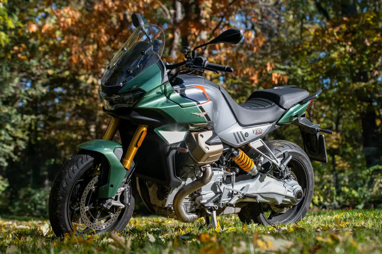 Moto Guzzi V100 Mandello S 2024 - Prova su strada