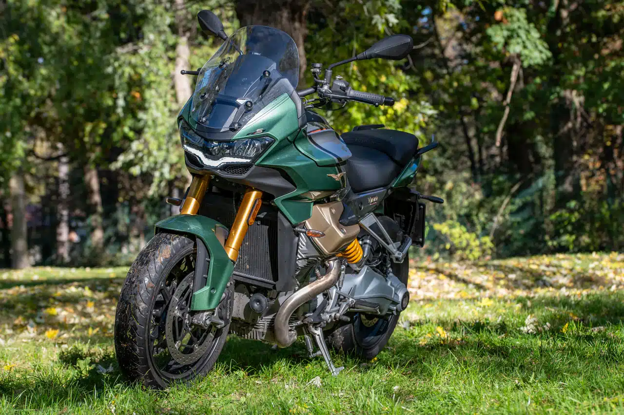 Moto Guzzi V100 Mandello S 2024 - Prova su strada