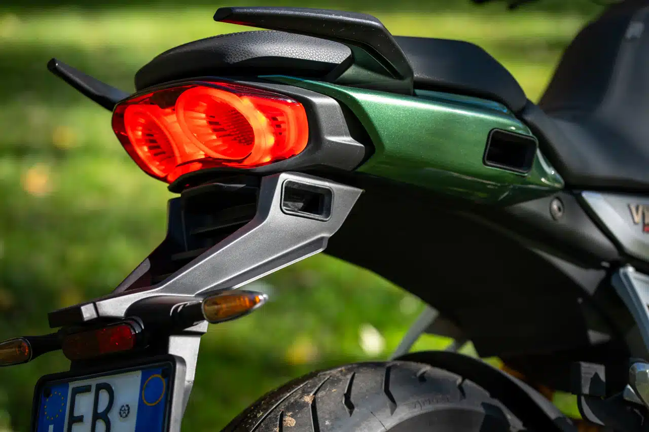 Moto Guzzi V100 Mandello S 2024 - Prova su strada