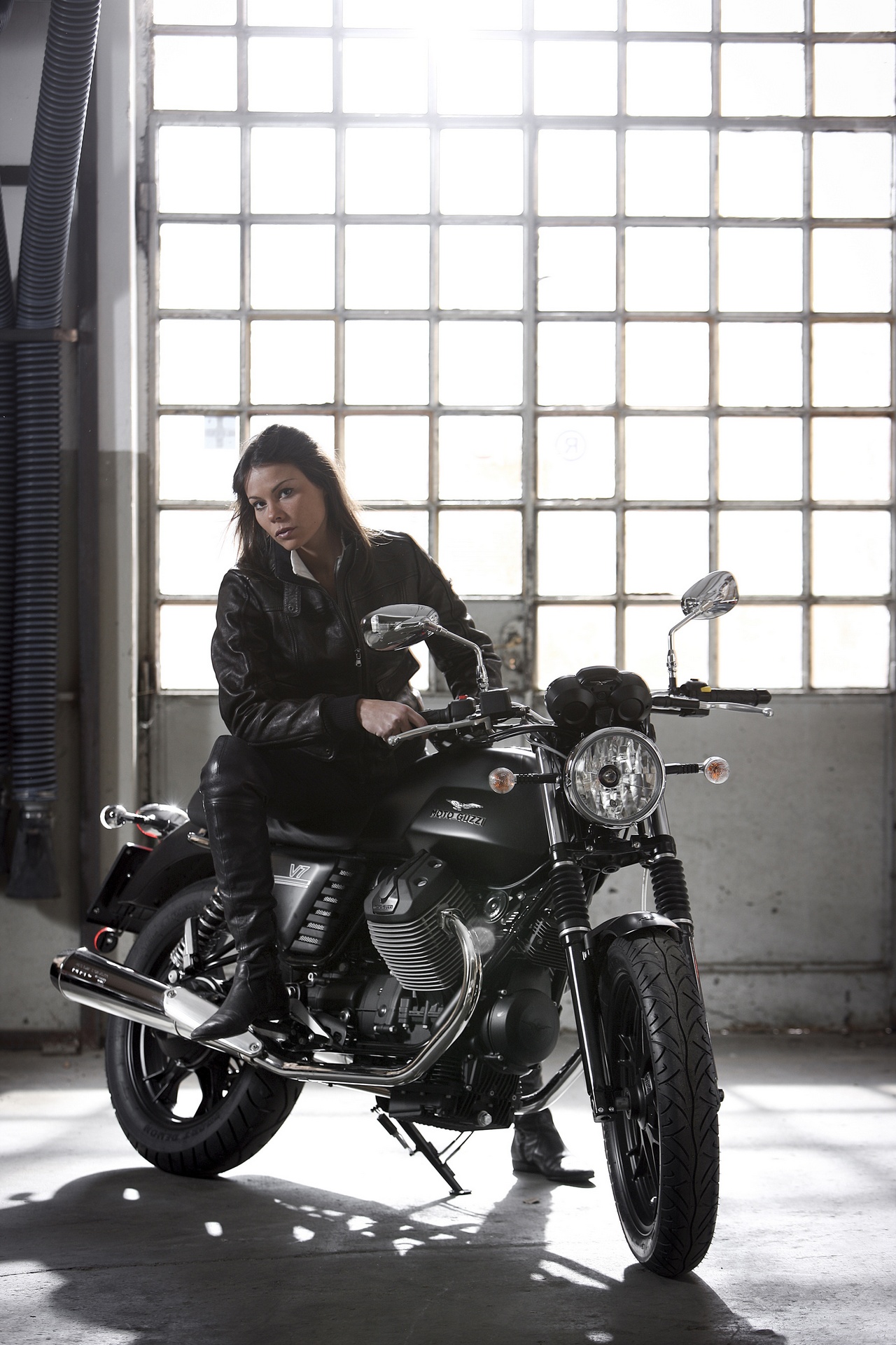 Moto Guzzi V7 Stone - EICMA 2012