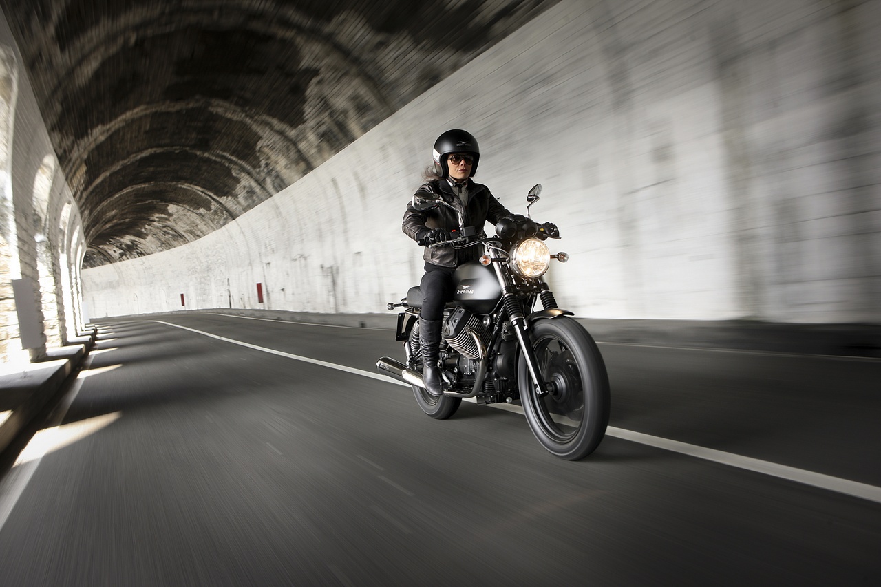 Moto Guzzi V7 Stone - EICMA 2012