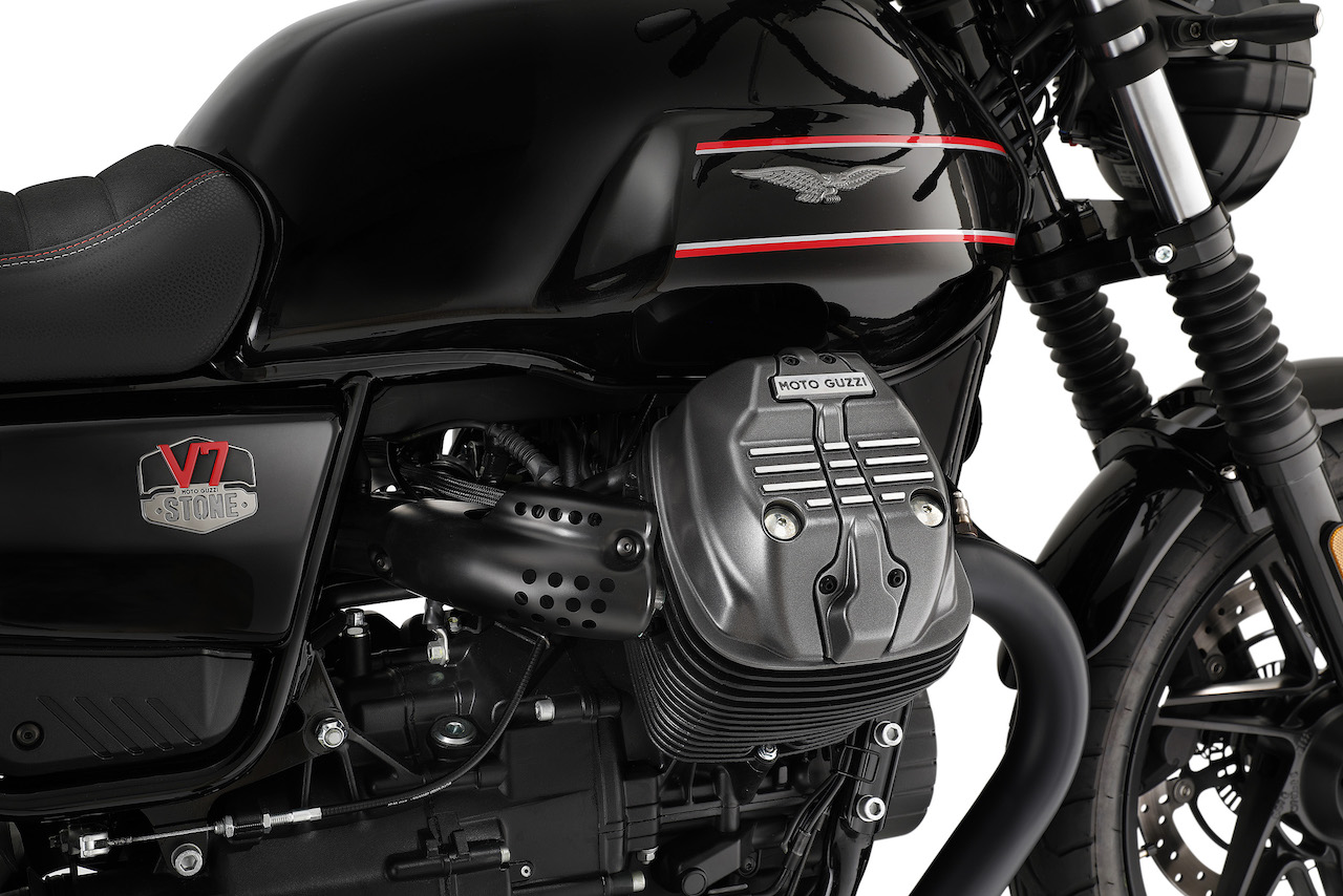 Moto Guzzi V7 Stone Special Edition - foto 