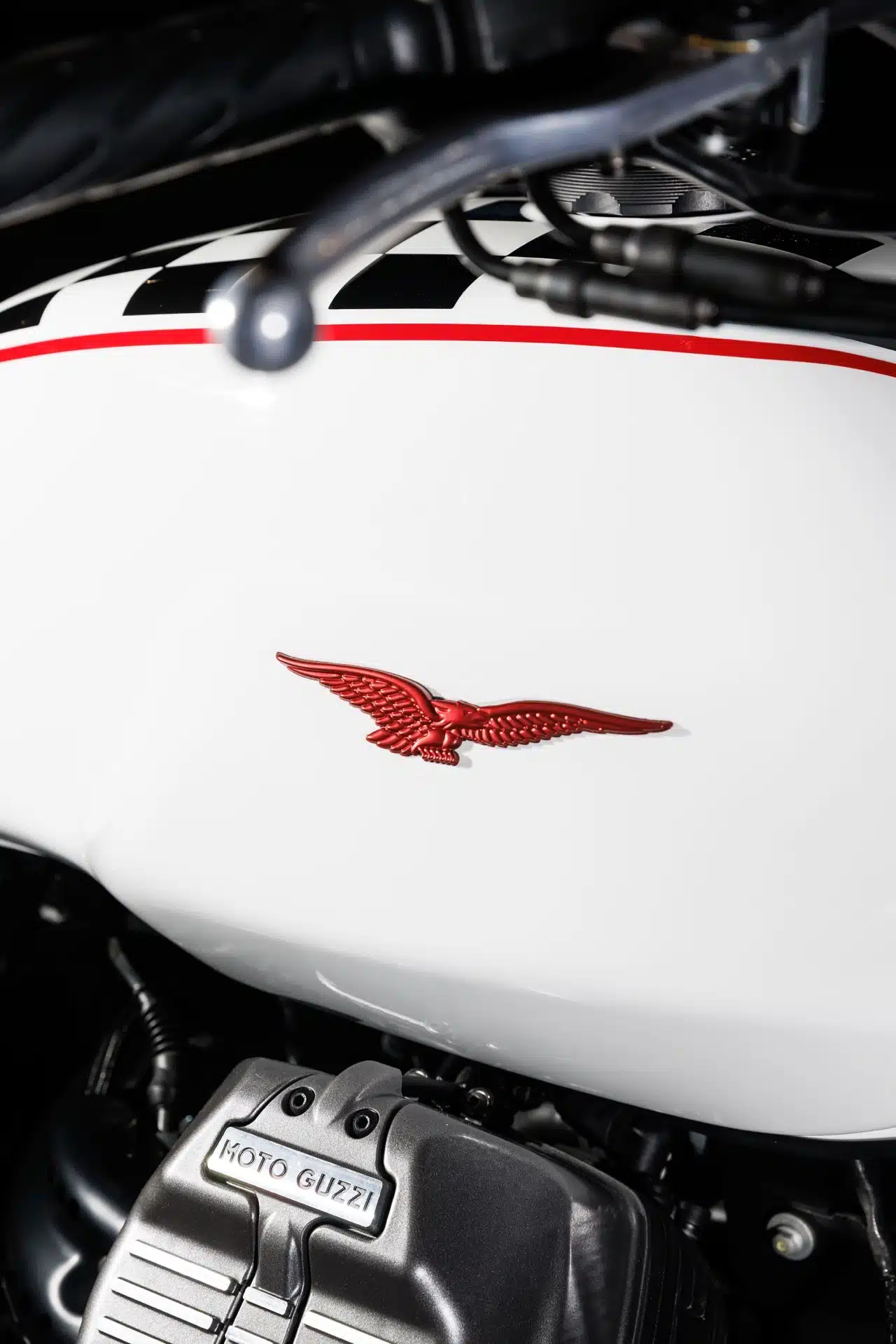 Moto Guzzi V7 Stone Ten - Foto ufficiali