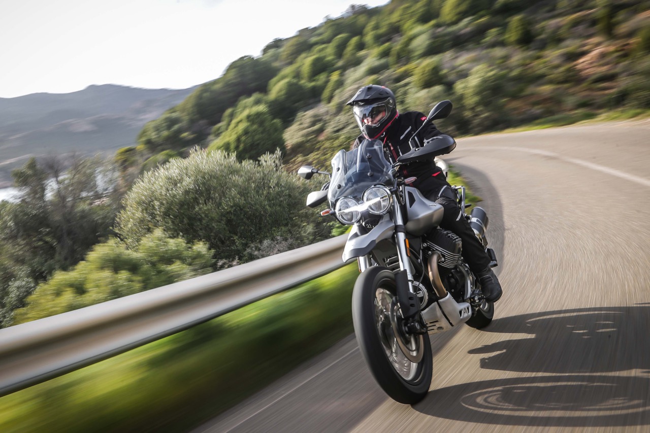 Moto Guzzi V85 TT - caratteristiche e test