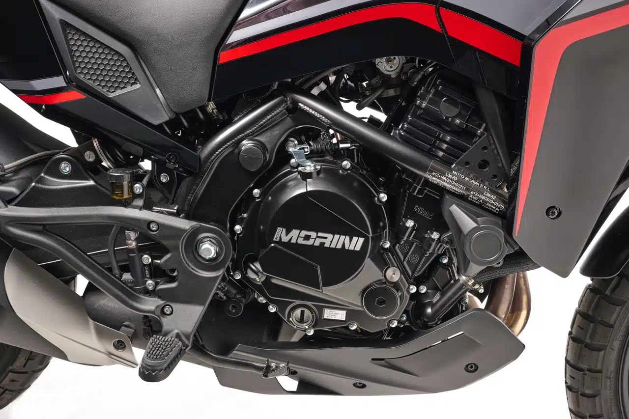 Moto Morini X-Cape 650 Black Ebony - Foto ufficiali