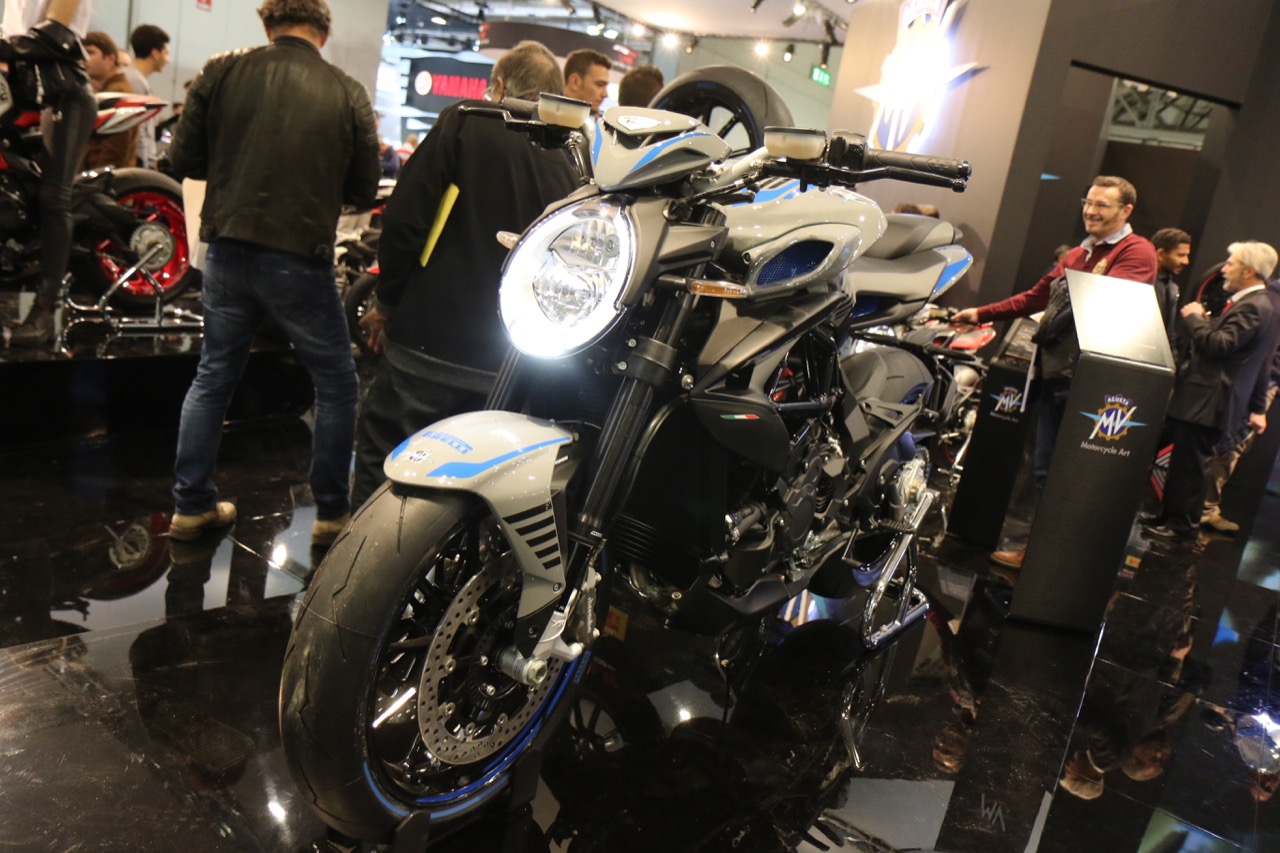 MV Agusta 800RR Brutale Pirelli - EICMA 2017