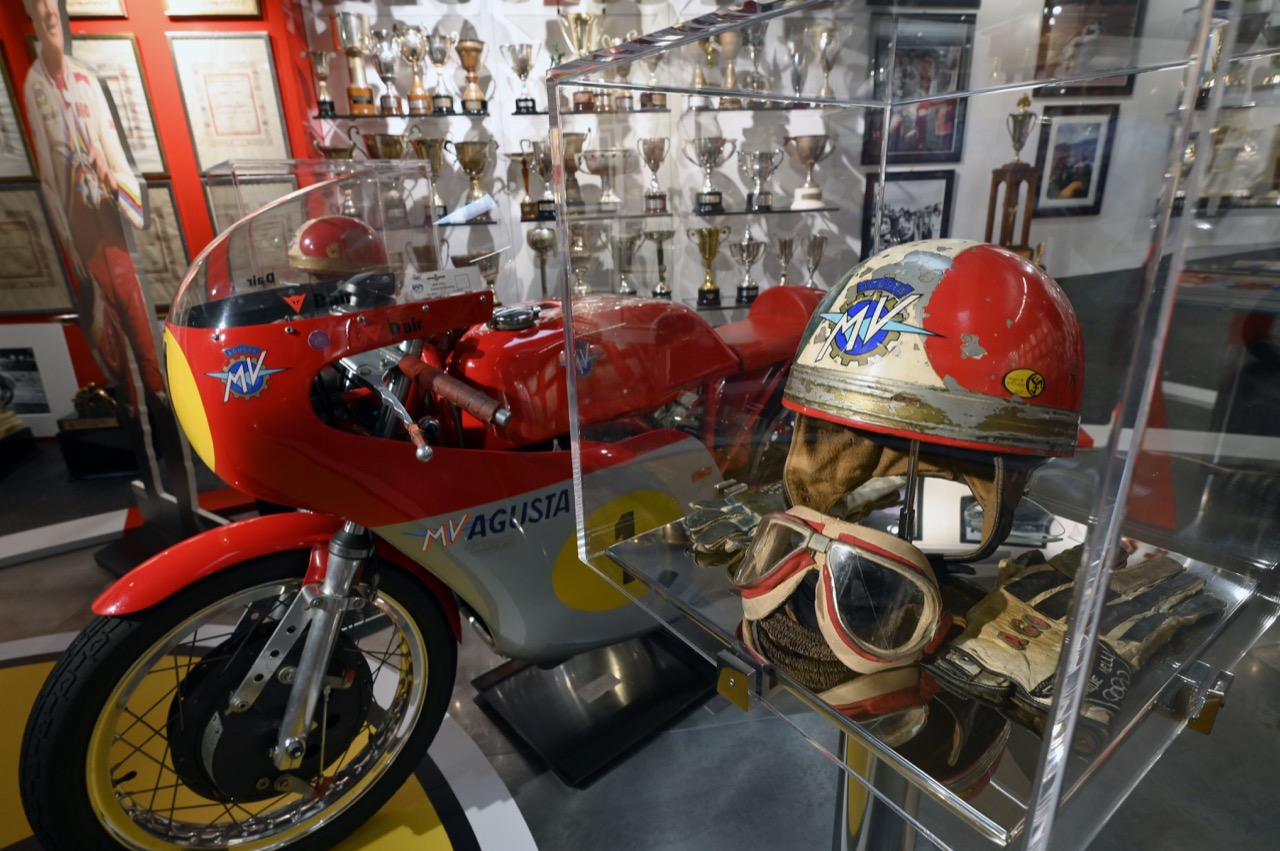 MV Agusta y Giacomo Agostini - foto del museo