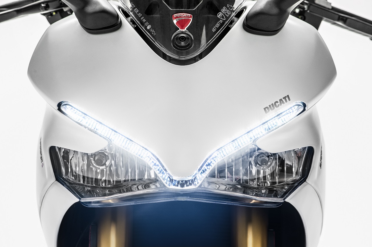 Новый Ducati SuperSport - Интермот 2016