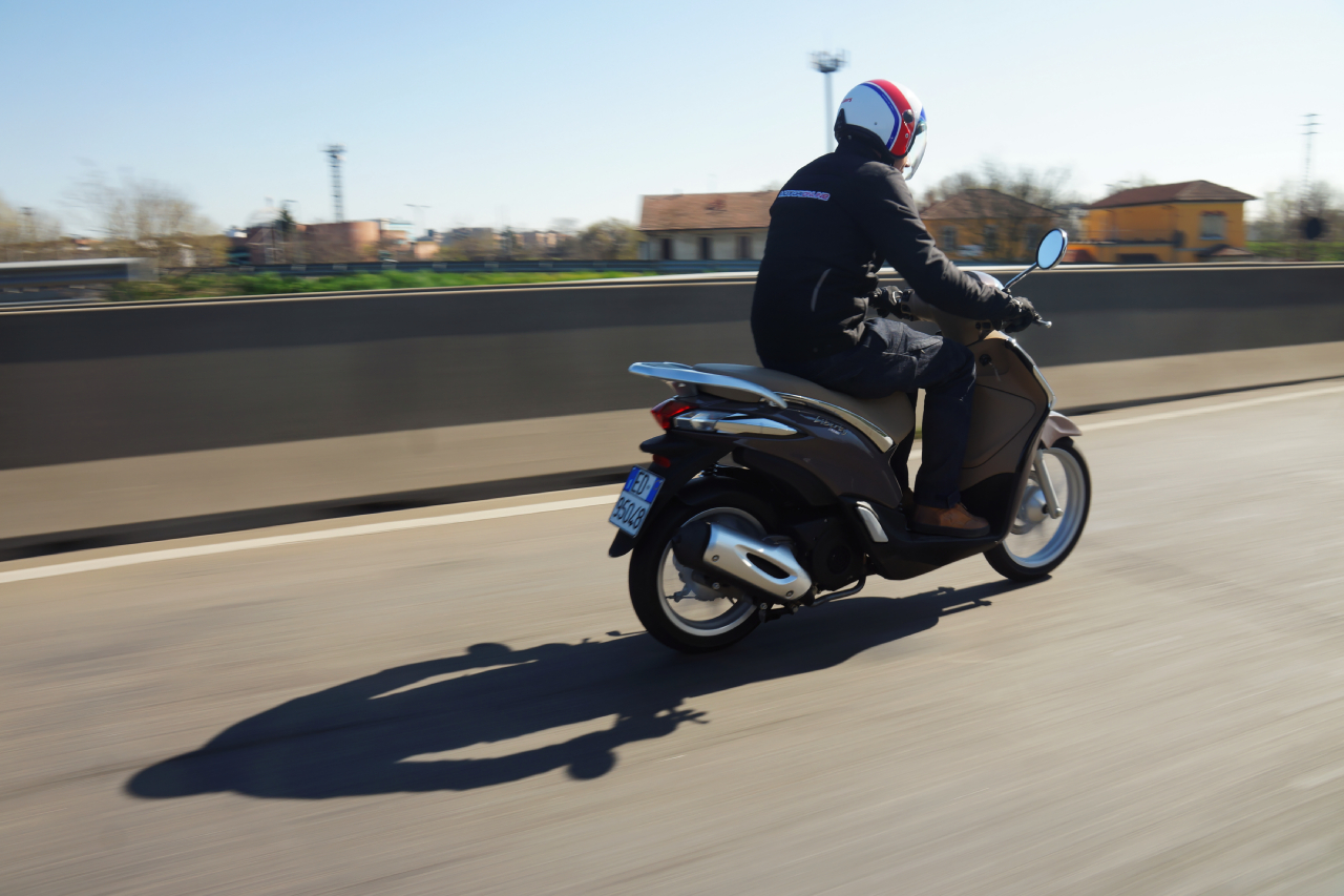 Piaggio Liberty 150 - prova su strada 2016