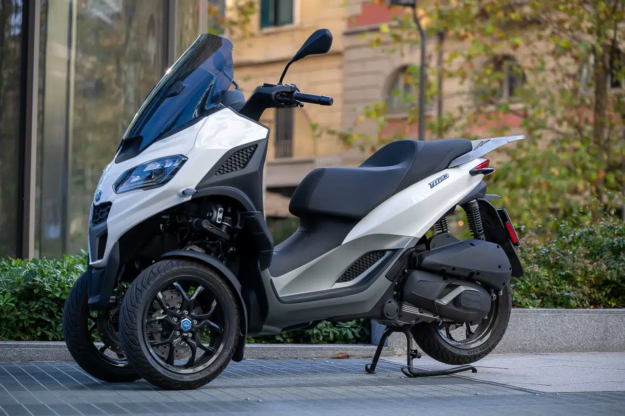 PIAGGIO MP3 310 HPE 2025