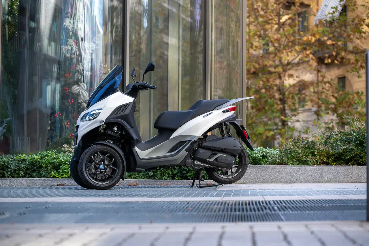 PIAGGIO MP3 310 HPE 2025