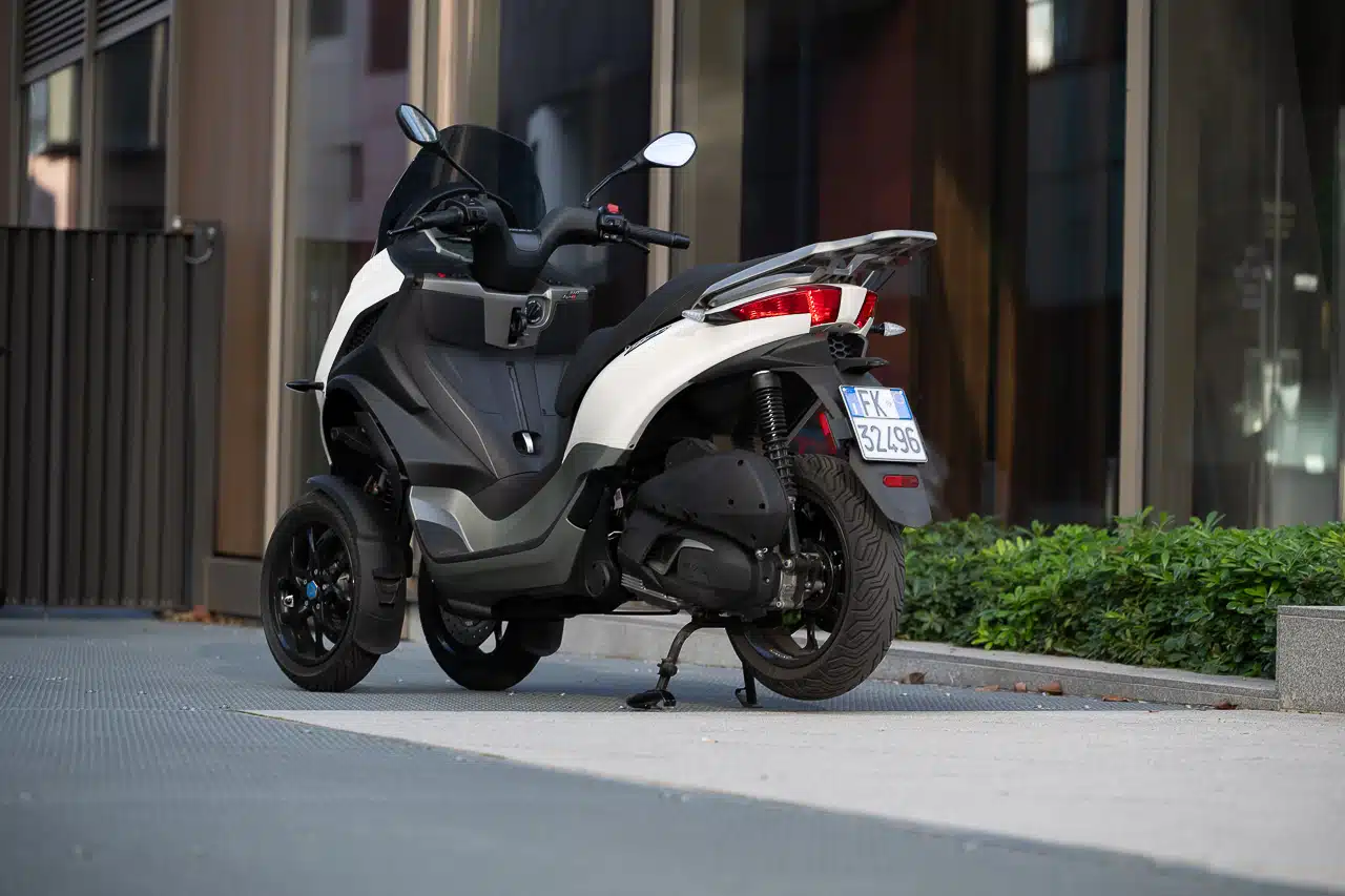 PIAGGIO MP3 310 HPE 2025