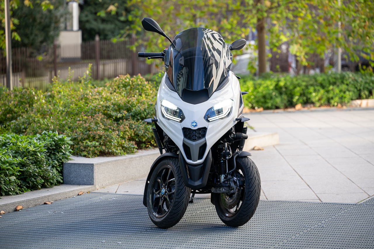 PIAGGIO MP3 310 HPE 2025