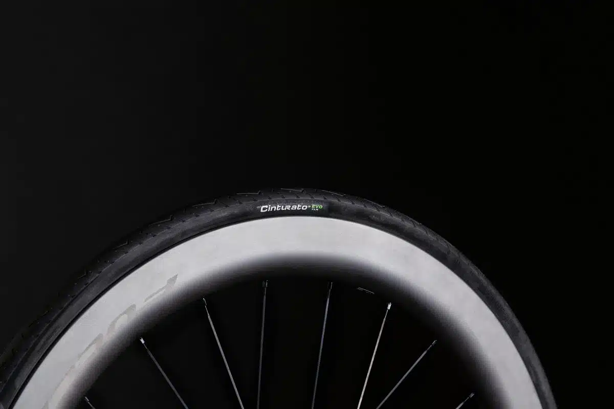 Pirelli Cinturato Evo TLR 