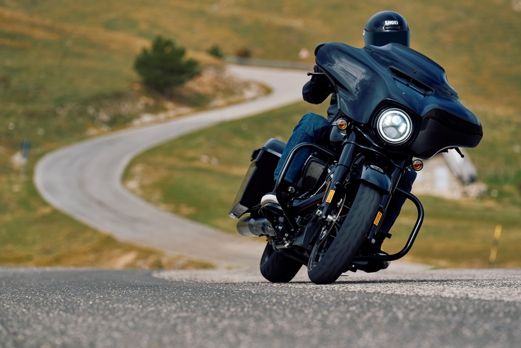 Pirelli Diablo Powercruiser e nuovo Scorpion MX32 Mid Soft