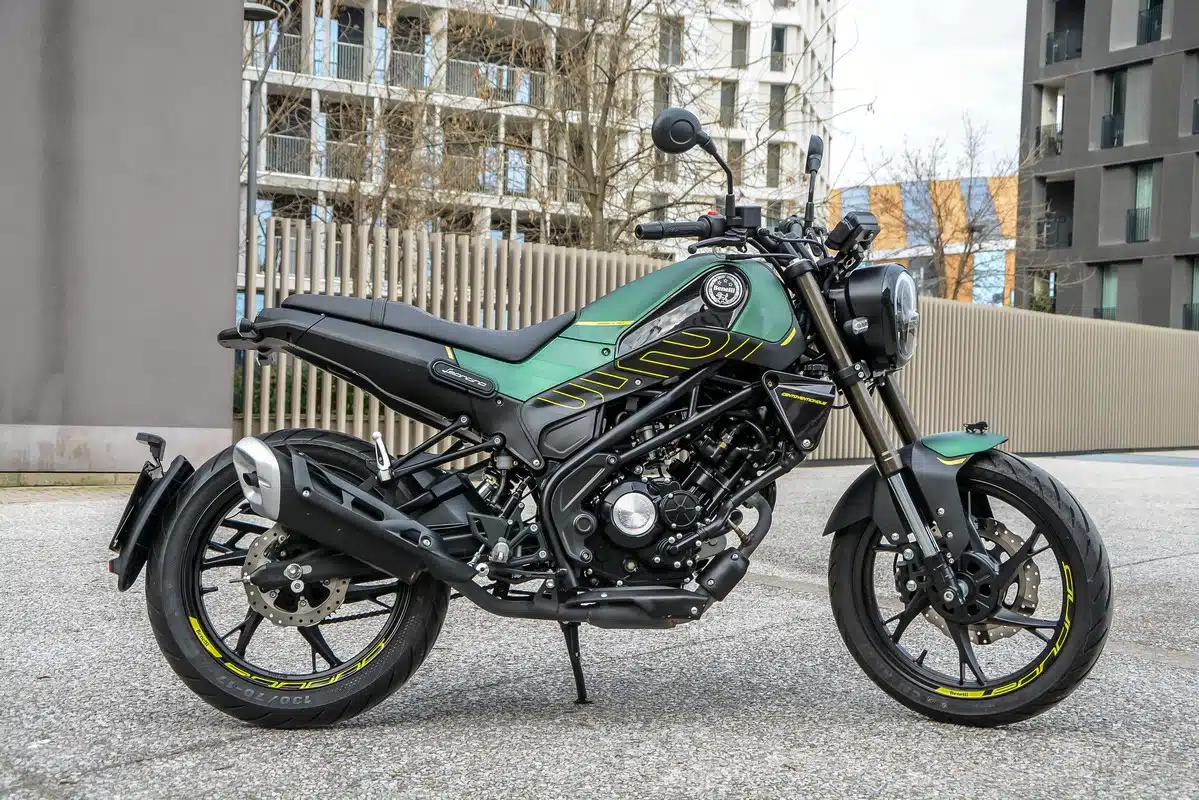 Prova Benelli Leoncino 125