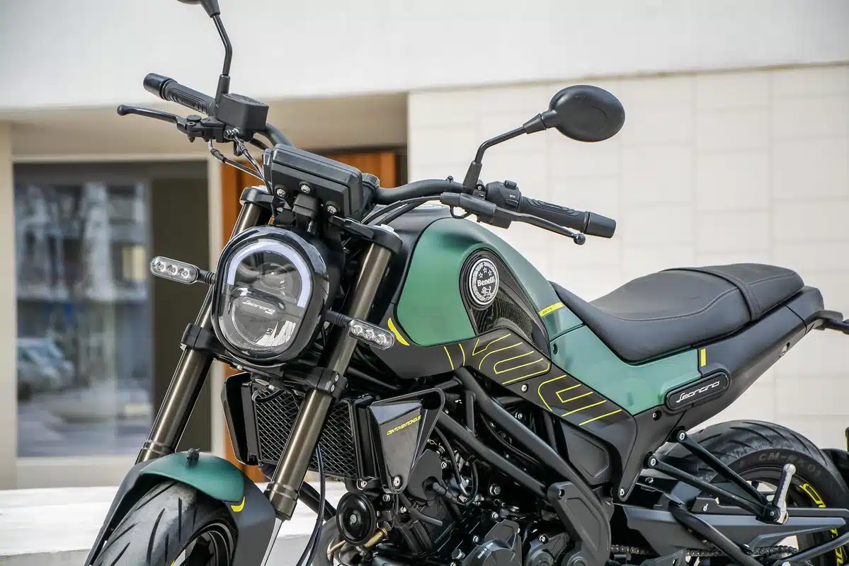 Prova Benelli Leoncino 125