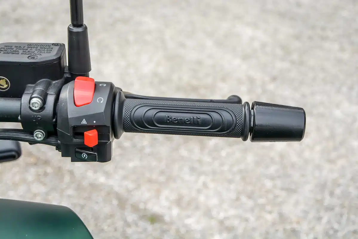 Prova Benelli Leoncino 125