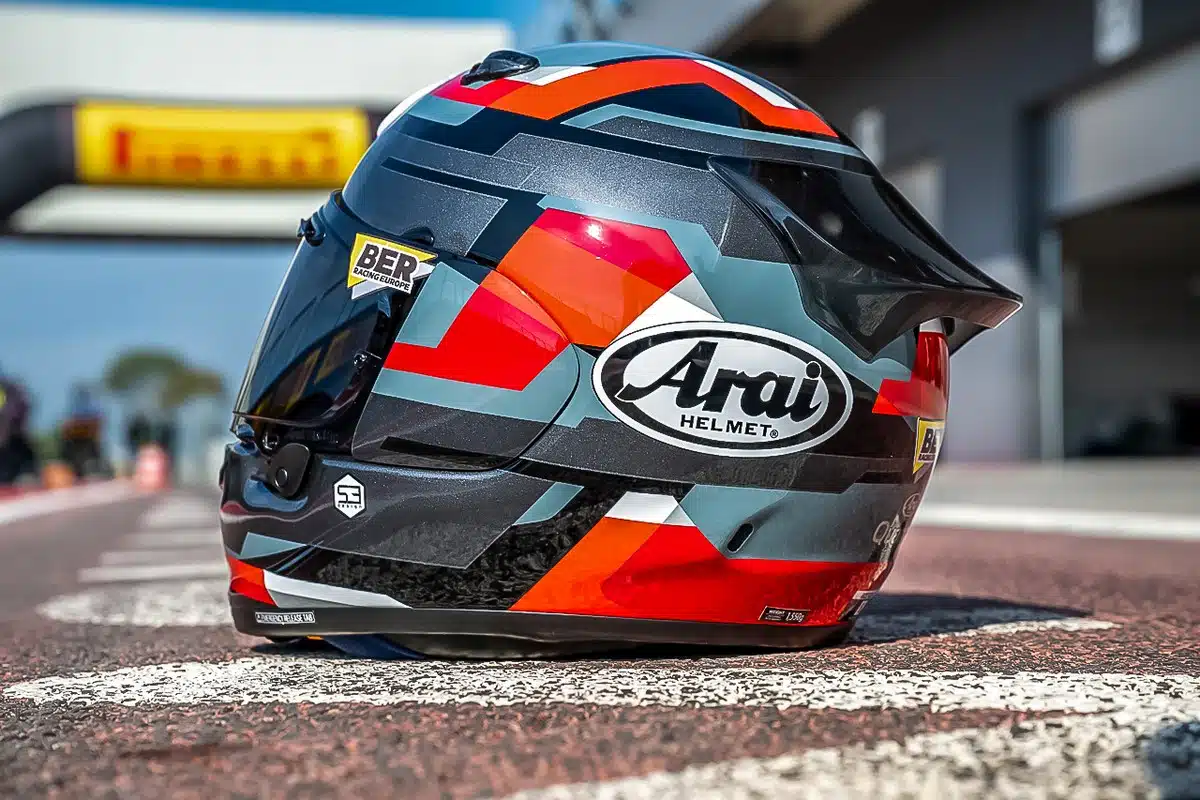 PROVA Casco Arai Quantic